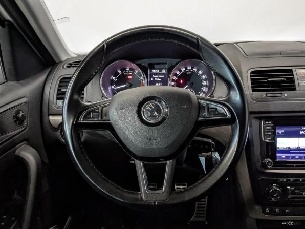 Skoda Yeti I Рестайлинг с пробегом 2016 года, цена 1 320 000 рублей, 120330 км, внедорожник, Автокод Объявления