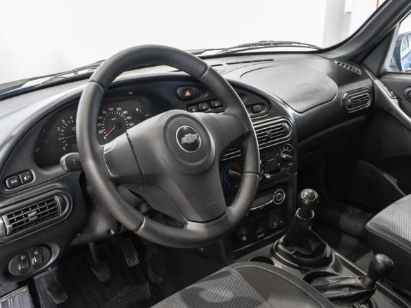 Chevrolet Niva I Рестайлинг с пробегом 2017 года, цена 681 900 рублей, 141204 км, внедорожник, Автокод Объявления