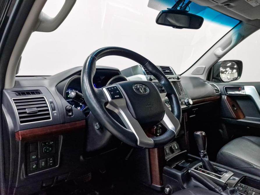 Toyota Land Cruiser Prado 150 Series Рестайлинг 1 Москва  - изображение 15