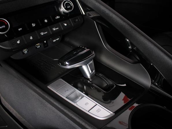 Hyundai Elantra VII (CN7) Рестайлинг с пробегом 2024 года, цена 2 190 000 рублей, 17824 км, седан, Автокод Объявления