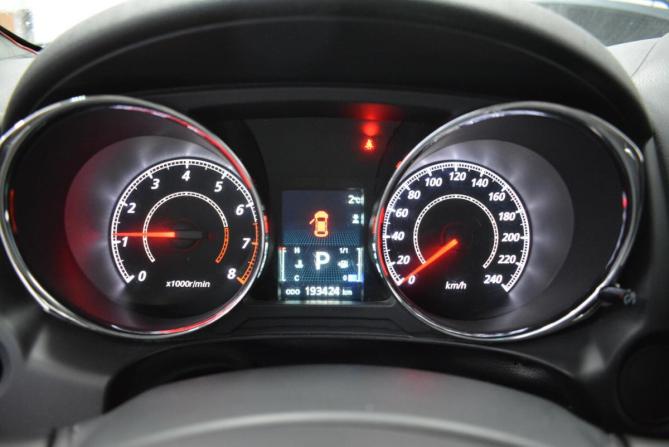 Mitsubishi ASX I Рестайлинг с пробегом 2014 года, цена 1 109 000 рублей, 193000 км, внедорожник, Автокод Объявления