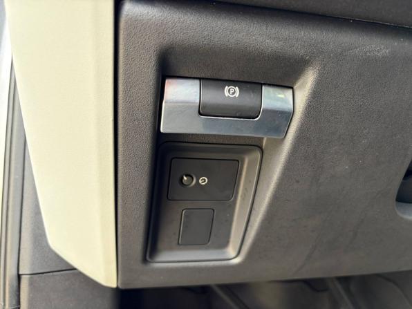 Land Rover Defender II с пробегом 2020 года, цена 4 250 000 рублей, 121251 км, внедорожник, Автокод Объявления