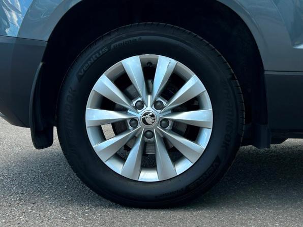 Skoda Karoq I с пробегом 2021 года, цена 2 495 700 рублей, 69465 км, внедорожник, Автокод Объявления