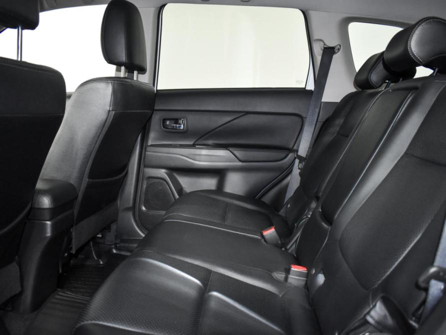 Mitsubishi Outlander III Рестайлинг 2 Санкт-Петербург  - изображение 13