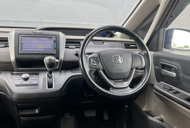 Honda Freed II с пробегом 2017 года, цена 1 270 000 рублей, 163953 км, компактвэн, Автокод Объявления