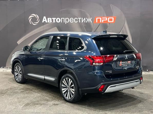 Mitsubishi Outlander III Рестайлинг 3 с пробегом 2019 года, цена 2 880 000 рублей, 107290 км, внедорожник, Автокод Объявления