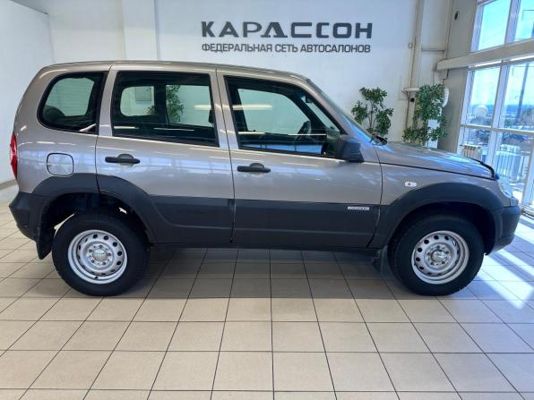 Chevrolet Niva I Рестайлинг с пробегом 2018 года, цена 690 000 рублей, 118000 км, внедорожник, Автокод Объявления