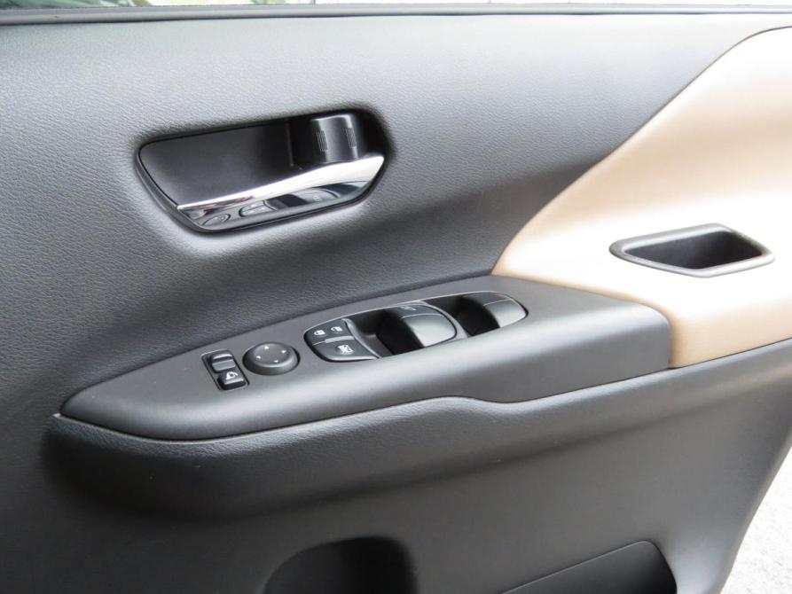 Nissan Serena V (C27) Санкт-Петербург  - изображение 9