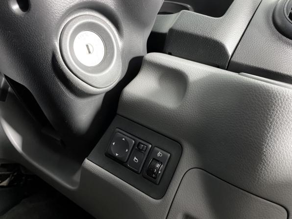 Nissan NV200 с пробегом 2019 года, цена 1 765 000 рублей, 96397 км, минивэн, Автокод Объявления