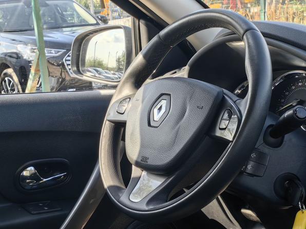 Renault Sandero II с пробегом 2016 года, цена 819 000 рублей, 164465 км, хэтчбек, Автокод Объявления
