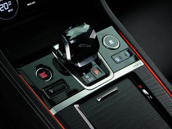 Jaguar XF II Рестайлинг с пробегом 2021 года, цена 4 745 055 рублей, 60939 км, седан, Автокод Объявления