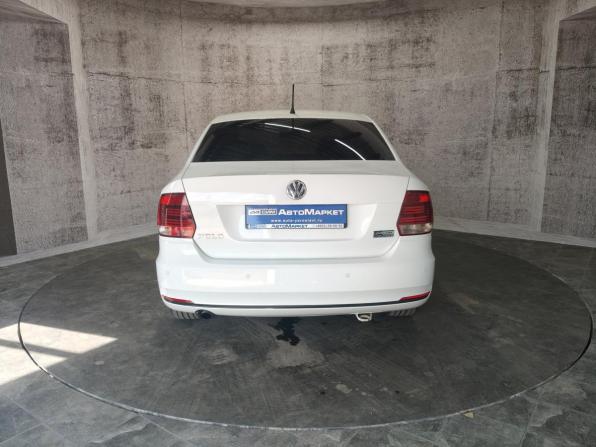 Volkswagen Polo V Рестайлинг с пробегом 2016 года, цена 856 000 рублей, 179393 км, седан, Автокод Объявления