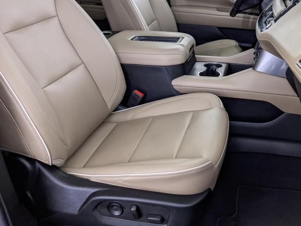 Chevrolet Tahoe V с пробегом 2022 года, цена 8 150 000 рублей, 50589 км, внедорожник, Автокод Объявления