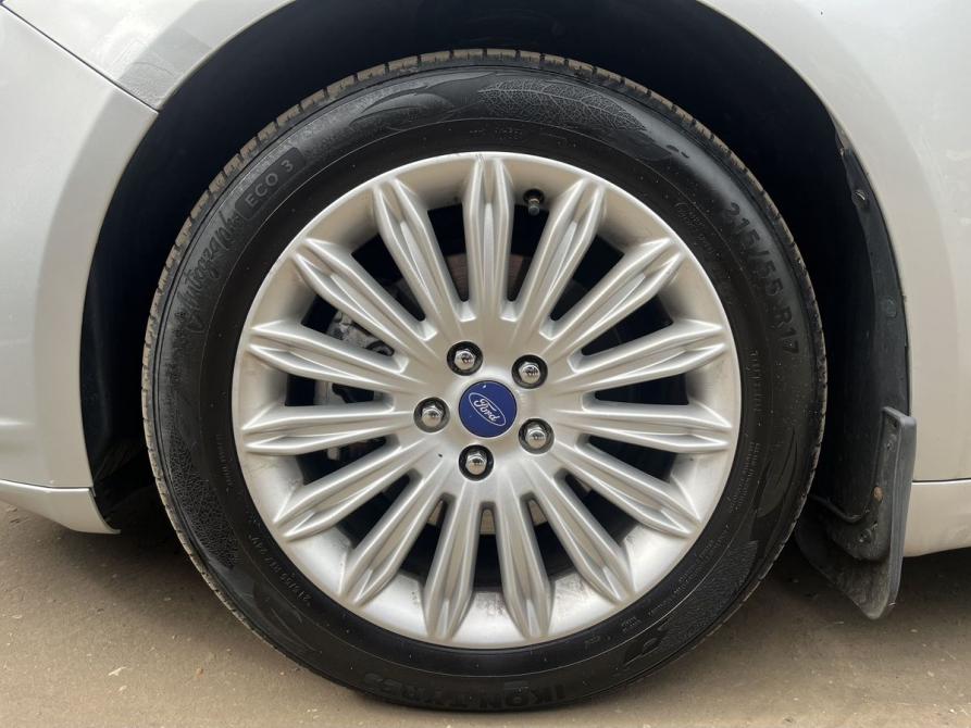 Ford Mondeo V Москва  - изображение 9