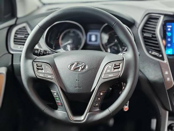 Hyundai Santa Fe III Рестайлинг с пробегом 2017 года, цена 1 999 000 рублей, 168627 км, внедорожник, Автокод Объявления