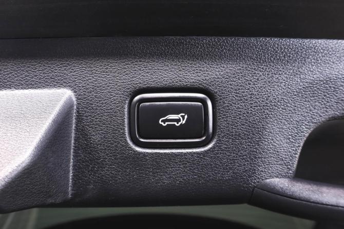 Kia Sportage V с пробегом 2023 года, цена 3 299 000 рублей, 118000 км, внедорожник, Автокод Объявления