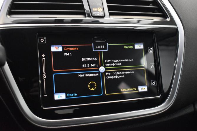 Suzuki SX4 II (S-Cross) Рестайлинг с пробегом 2019 года, цена 1 835 000 рублей, 165253 км, хэтчбек, Автокод Объявления