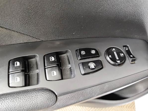 Hyundai Solaris II с пробегом 2019 года, цена 1 220 000 рублей, 139424 км, седан, Автокод Объявления