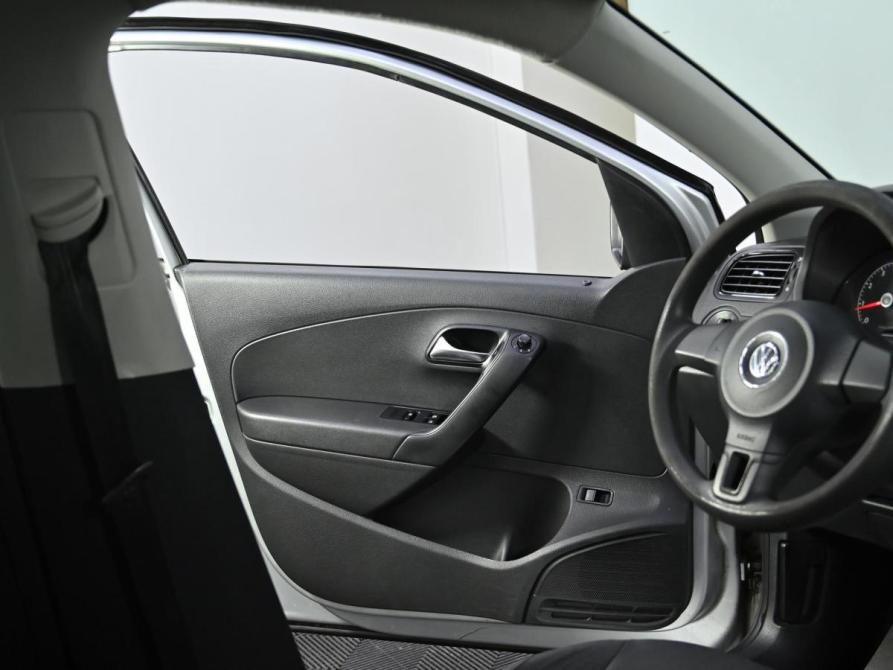 Volkswagen Polo V Москва  - изображение 10
