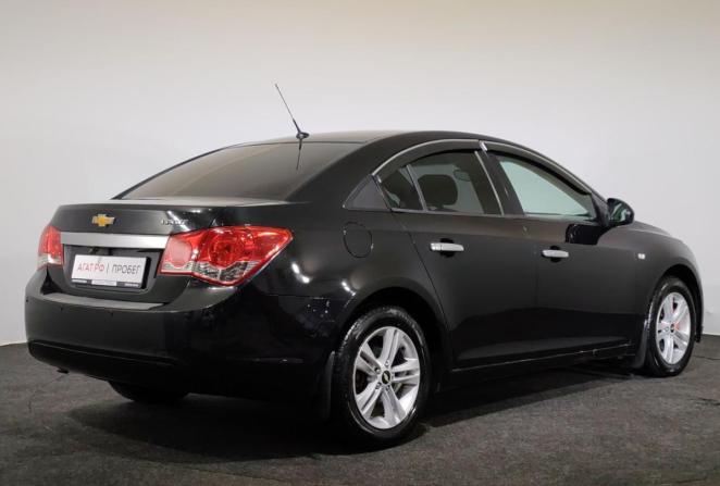 Chevrolet Cruze I с пробегом 2010 года, цена 500 000 рублей, 250326 км, седан, Автокод Объявления