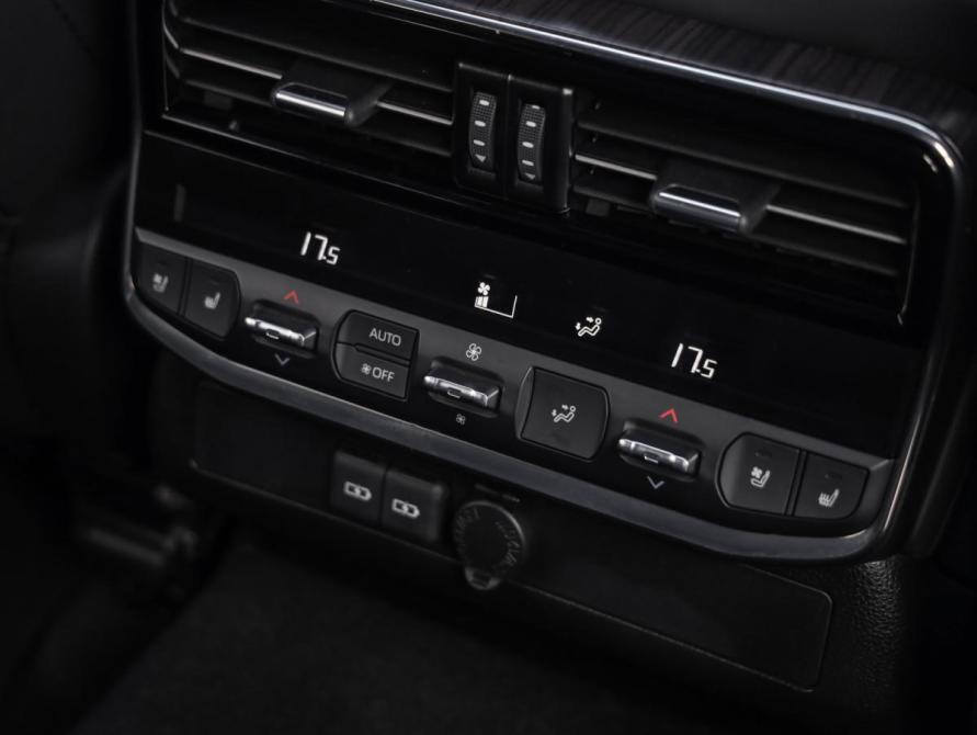 Toyota Land Cruiser 300 Series Санкт-Петербург  - изображение 36
