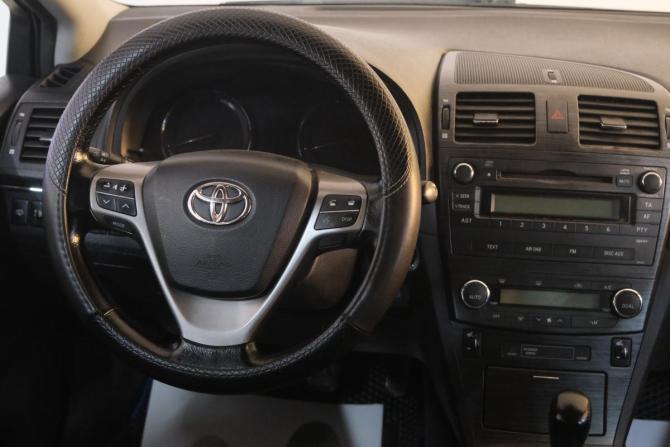 Toyota Avensis III с пробегом 2009 года, цена 1 199 000 рублей, 224744 км, седан, Автокод Объявления