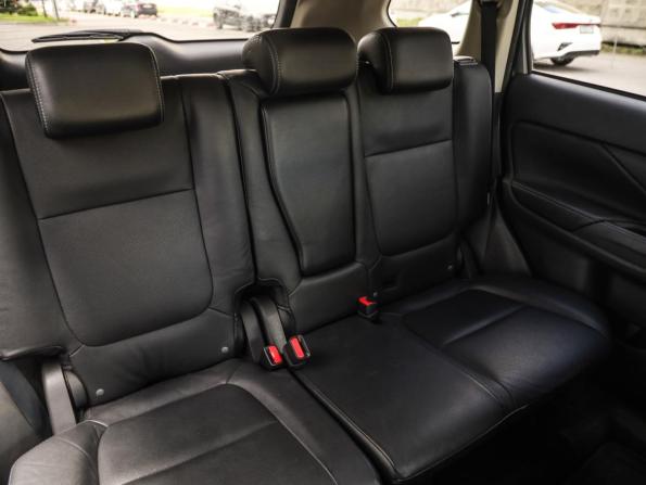 Mitsubishi Outlander III Рестайлинг 2 с пробегом 2018 года, цена 1 899 000 рублей, 112500 км, внедорожник, Автокод Объявления