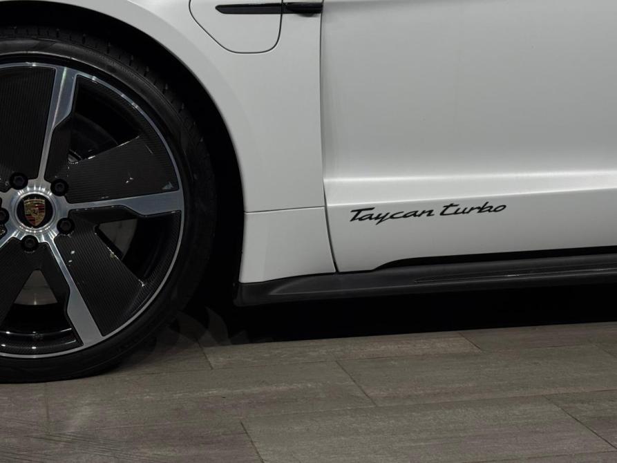 Porsche Taycan I Иркутск  - изображение 11