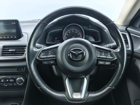 Mazda Axela III Рестайлинг с пробегом 2016 года, цена 1 290 000 рублей, 121596 км, седан, Автокод Объявления