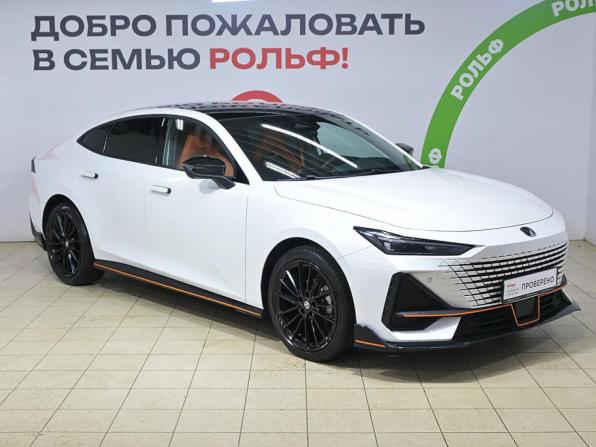 Changan UNI-V I с пробегом 2023 года, цена 2 280 000 рублей, 26000 км, лифтбек, Автокод Объявления
