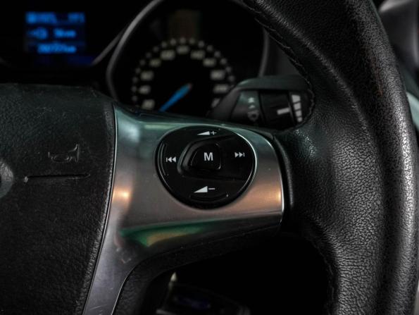 Ford Focus III с пробегом 2012 года, цена 679 000 рублей, 202727 км, хэтчбек, Автокод Объявления