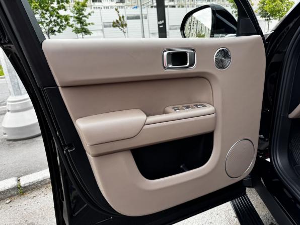 Новый Li Auto (Lixiang) L7 I Рестайлинг 2025 года, цена 8 400 000 рублей, внедорожник, Автокод Объявления