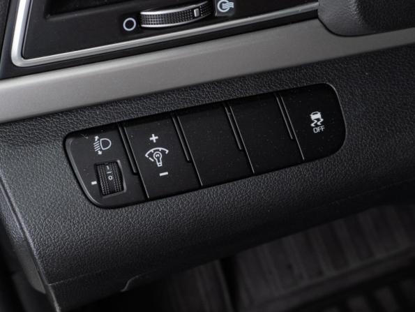 Hyundai Elantra VI (AD) с пробегом 2018 года, цена 1 249 000 рублей, 181290 км, седан, Автокод Объявления