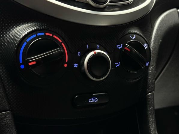 Hyundai Solaris I с пробегом 2011 года, цена 499 000 рублей, 274000 км, седан, Автокод Объявления