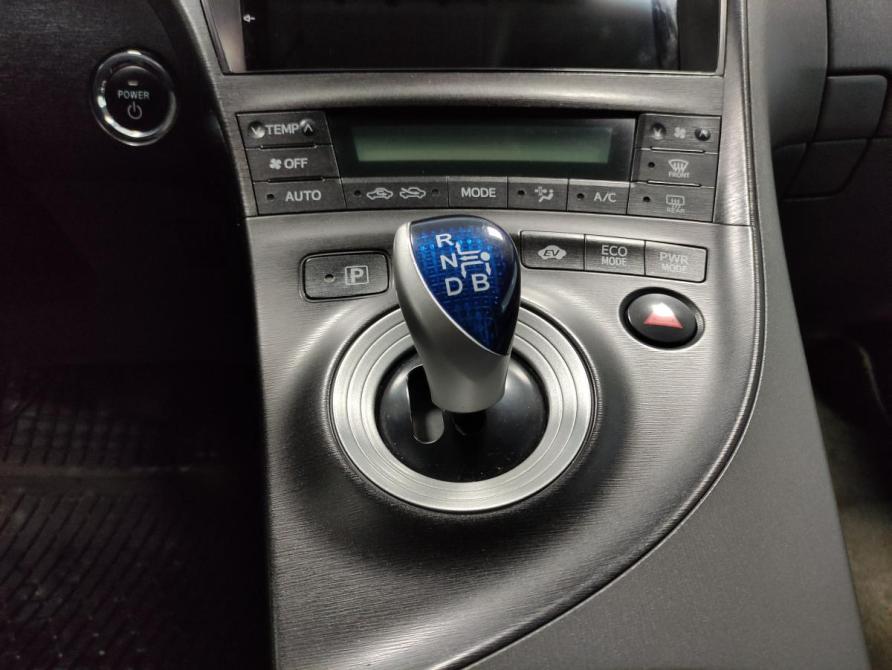 Toyota Prius III Рестайлинг (XW30) Пермь  - изображение 13