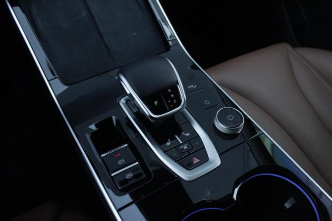 Omoda C5 I с пробегом 2023 года, цена 2 090 000 рублей, 46941 км, внедорожник, Автокод Объявления