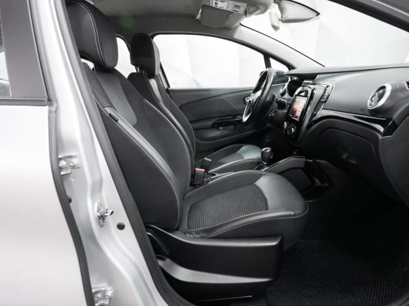 Renault Kaptur I Рестайлинг с пробегом 2021 года, цена 1 492 000 рублей, 91879 км, внедорожник, Автокод Объявления