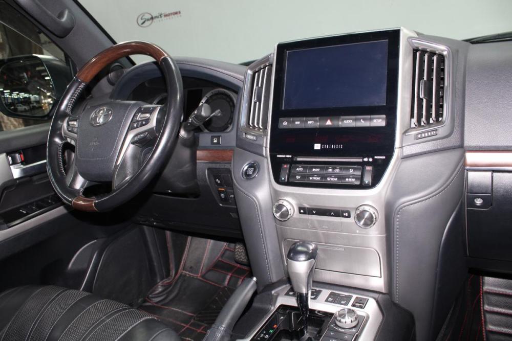 Toyota Land Cruiser 200 Series Рестайлинг 2 Владивосток  - изображение 18