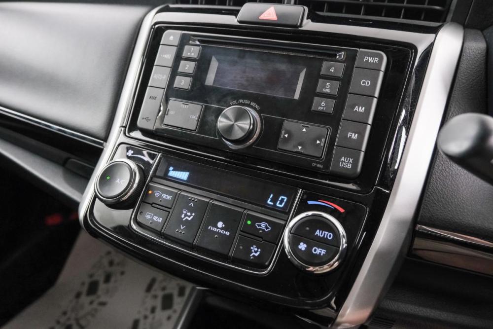 Toyota Corolla XI (E160 E170 E180) Рестайлинг 1 Красноярск  - изображение 16