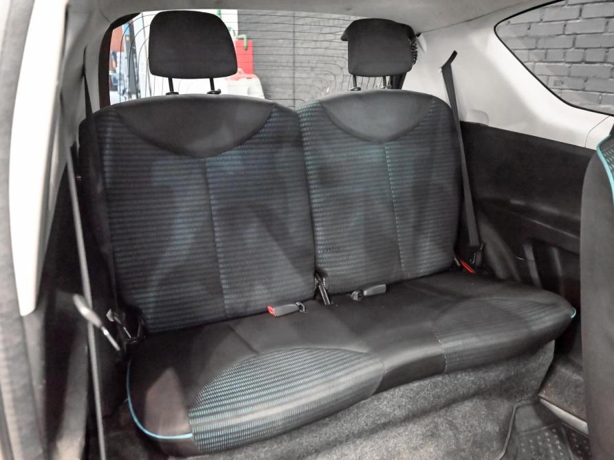 Peugeot 107 I Рестайлинг 2 Екатеринбург  - изображение 14