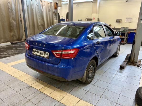 Lada (ВАЗ) Vesta I с пробегом 2021 года, цена 989 000 рублей, 89000 км, седан, Автокод Объявления