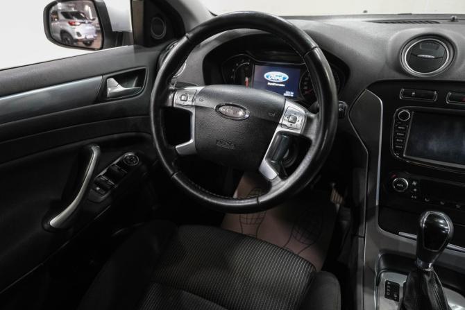 Ford Mondeo V с пробегом 2012 года, цена 849 000 рублей, 300000 км, седан, Автокод Объявления