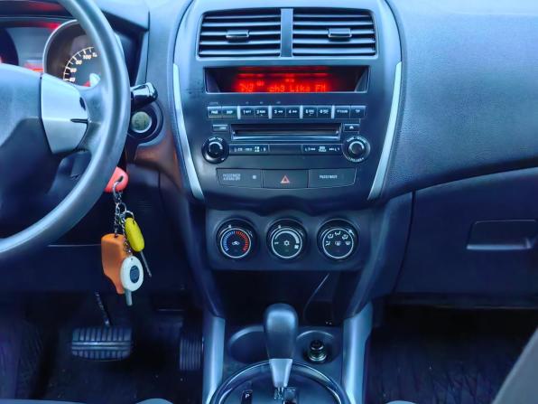Mitsubishi ASX I с пробегом 2011 года, цена 895 000 рублей, 175000 км, внедорожник, Автокод Объявления