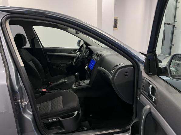 Skoda Octavia II (A5) Рестайлинг с пробегом 2013 года, цена 730 000 рублей, 266458 км, лифтбек, Автокод Объявления