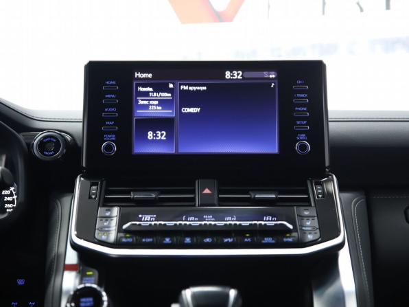 Toyota Land Cruiser 300 Series с пробегом 2021 года, цена 9 550 000 рублей, 35960 км, внедорожник, Автокод Объявления