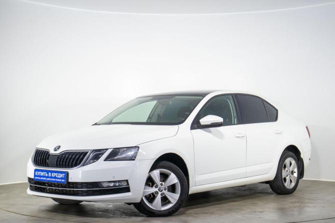 Skoda Octavia III (A7) Рестайлинг с пробегом 2017 года, цена 1 589 000 рублей, 214000 км, лифтбек, Автокод Объявления