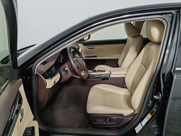 Lexus ES VI Рестайлинг с пробегом 2017 года, цена 3 299 000 рублей, 49284 км, седан, Автокод Объявления