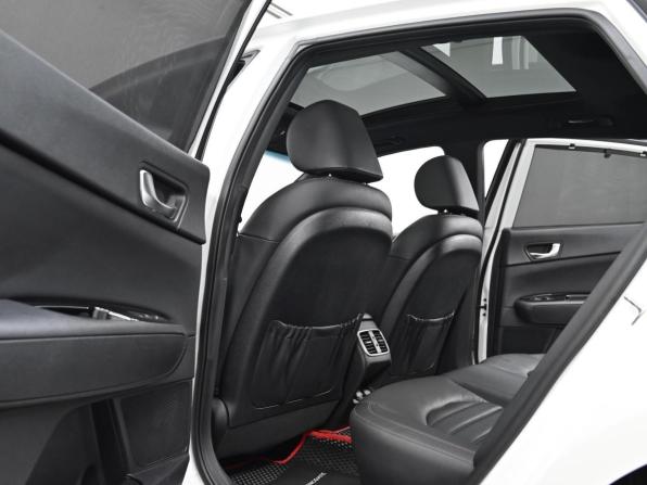 Kia Optima IV Рестайлинг с пробегом 2019 года, цена 1 899 000 рублей, 118000 км, седан, Автокод Объявления
