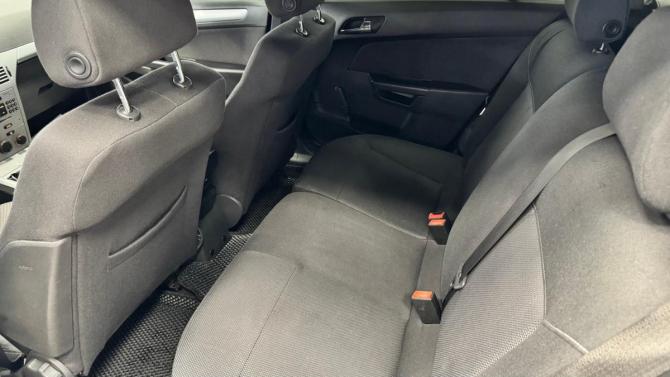 Opel Astra H Рестайлинг с пробегом 2011 года, цена 485 000 рублей, 237272 км, универсал, Автокод Объявления