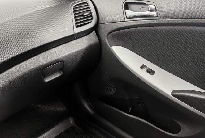 Hyundai Solaris I с пробегом 2012 года, цена 850 000 рублей, 134000 км, седан, Автокод Объявления